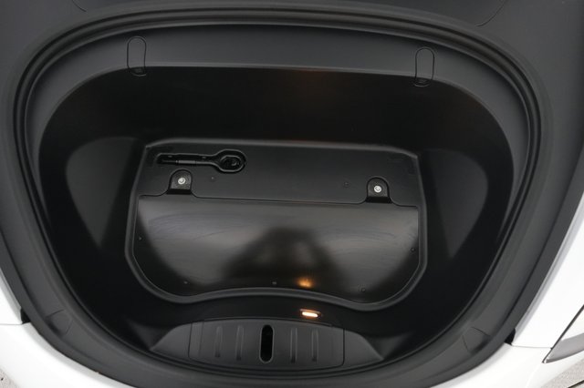 2018 Tesla Model 3 — photo 19 of 21