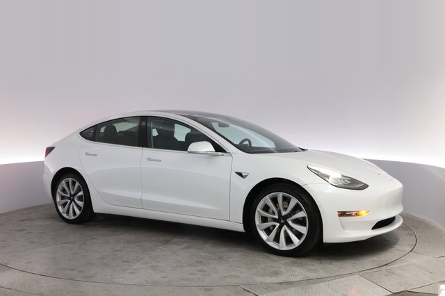 2018 Tesla Model 3 — photo 11 of 21