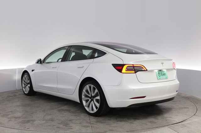2018 Tesla Model 3 — photo 8 of 21