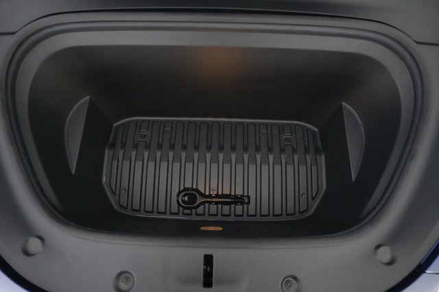 2022 Tesla Model Y — photo 23 of 28