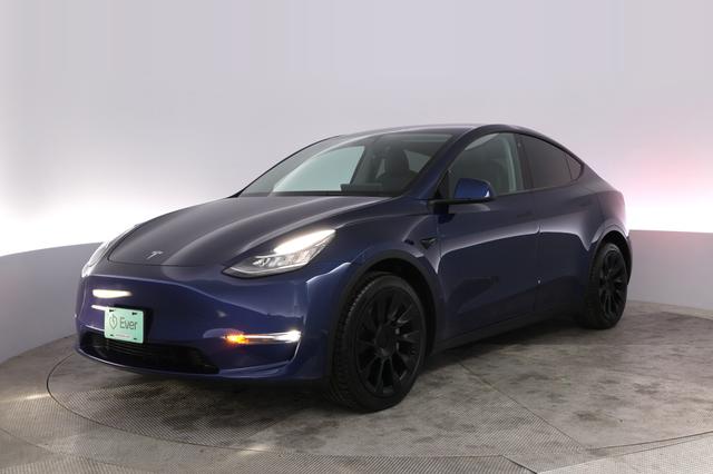 2022 Tesla Model Y — VIN 7SAYGDEE7NF312936