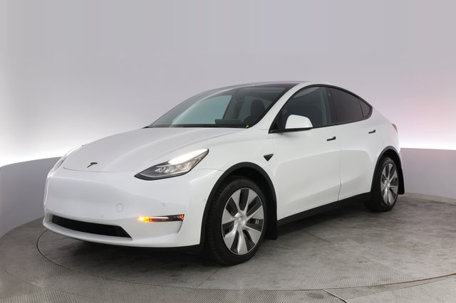 2022 Tesla Model Y — VIN 7SAYGDEEXNF509597