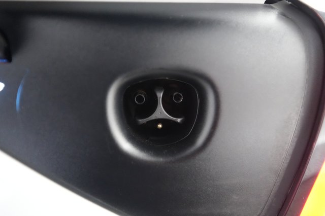 2022 Tesla Model Y — photo 8 of 21