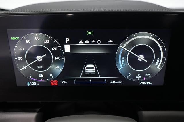 2023 Kia Niro EV — photo 5 of 23