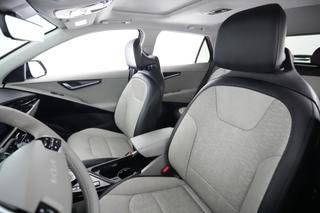 2023 Kia Niro EV — photo 3 of 23