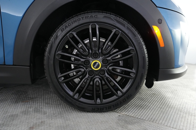 2023 MINI Cooper SE