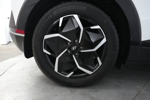 2023 Hyundai IONIQ 5 — photo 17 of 25
