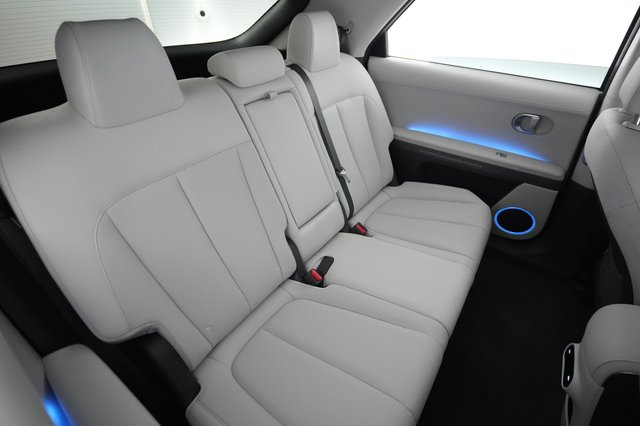 2023 Hyundai IONIQ 5 — photo 4 of 25