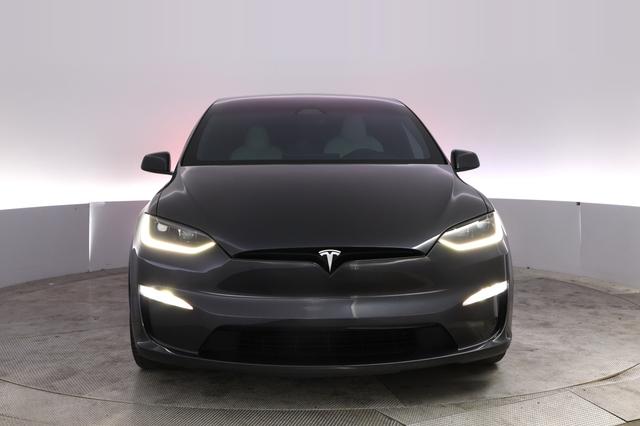 2024 Tesla Model X — photo 9 of 24