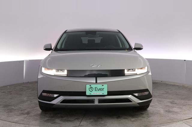 2024 Hyundai IONIQ 5 — photo 9 of 21