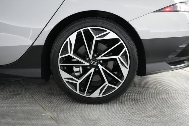 2024 Hyundai IONIQ 6 — photo 7 of 24