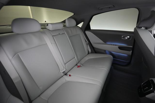 2024 Hyundai IONIQ 6 — photo 4 of 26