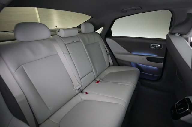 2024 Hyundai IONIQ 6 — photo 4 of 26