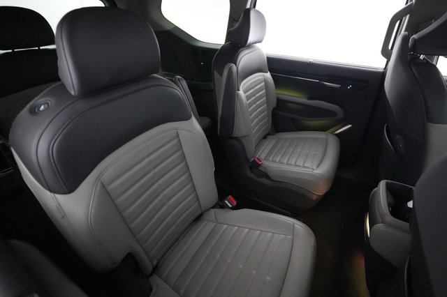 2024 Kia EV9 — photo 4 of 32