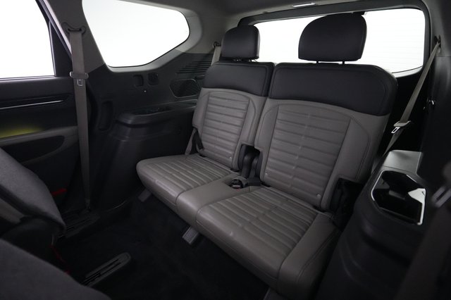 2024 Kia EV9 — photo 20 of 32