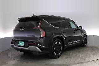 2024 Kia EV9 — photo 2 of 32