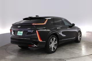 2024 Cadillac Lyriq — photo 2 of 25