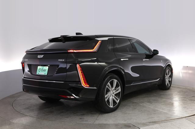 2024 Cadillac Lyriq — photo 2 of 25