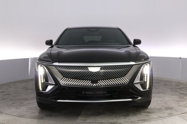 2024 Cadillac Lyriq — photo 9 of 25