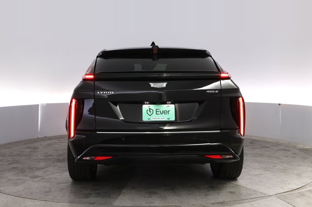 2024 Cadillac Lyriq — photo 12 of 25