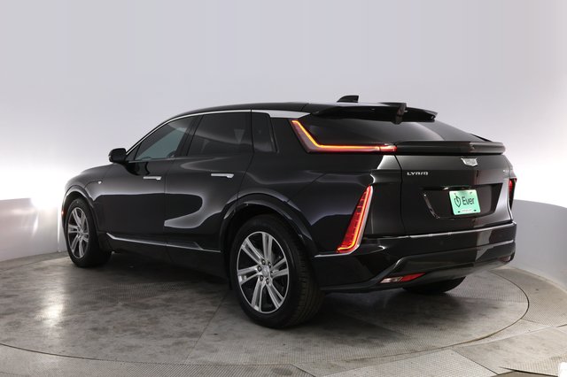 2024 Cadillac Lyriq — photo 13 of 25