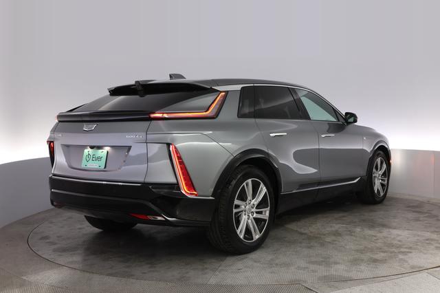 2024 Cadillac Lyriq — photo 2 of 20