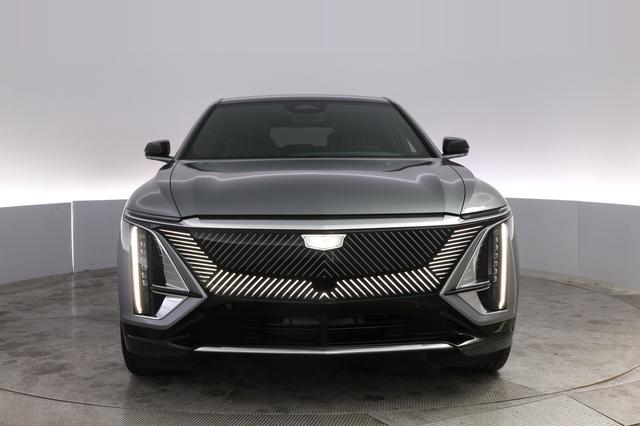 2024 Cadillac Lyriq — photo 9 of 20