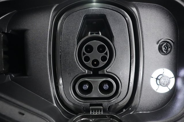 2025 Ford Mustang Mach-E — photo 8 of 27