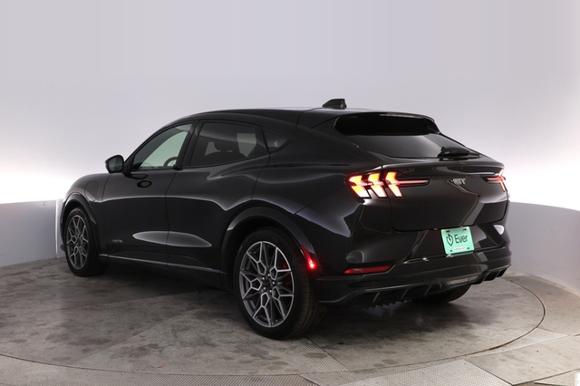2025 Ford Mustang Mach-E
