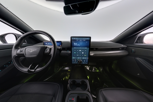 2025 Ford Mustang Mach-E