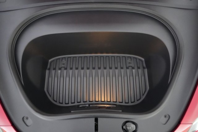 2025 Tesla Model 3 — photo 23 of 28