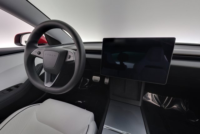 2025 Tesla Model 3 — photo 20 of 28