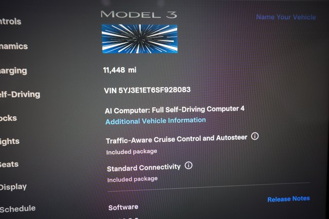 2025 Tesla Model 3 — photo 5 of 28