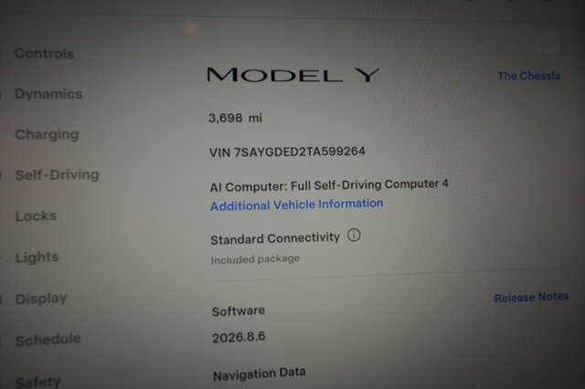 2026 Tesla Model Y — photo 5 of 16