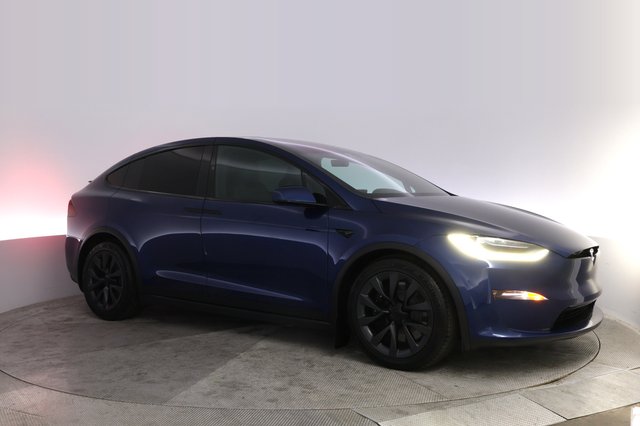 2023 Tesla Model X — photo 11 of 27