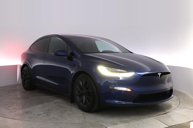 2023 Tesla Model X — photo 10 of 27