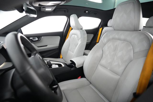 2023 Polestar 2 — photo 3 of 23