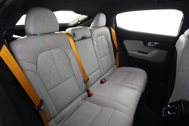 2023 Polestar 2 — photo 4 of 21