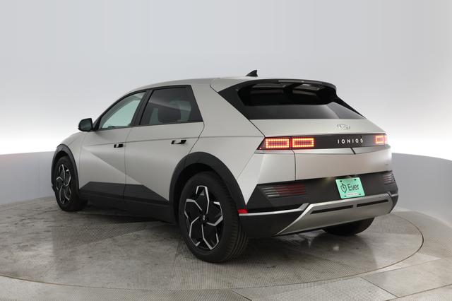 2023 Hyundai IONIQ 5 — photo 9 of 29