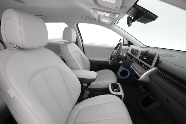 2023 Hyundai IONIQ 5 — photo 17 of 29