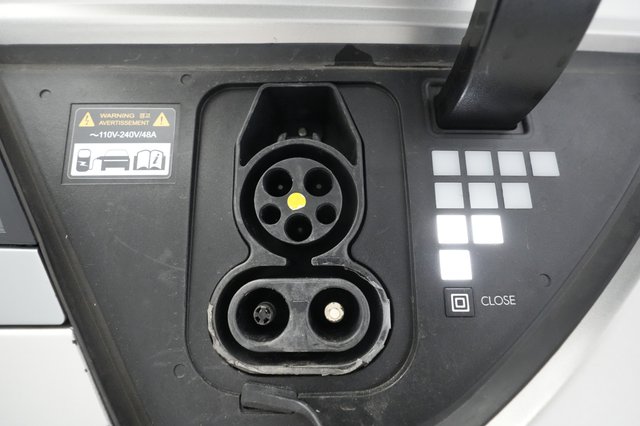 2023 Hyundai IONIQ 5 — photo 18 of 29