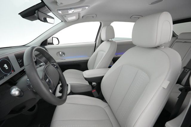 2023 Hyundai IONIQ 5 — photo 15 of 29