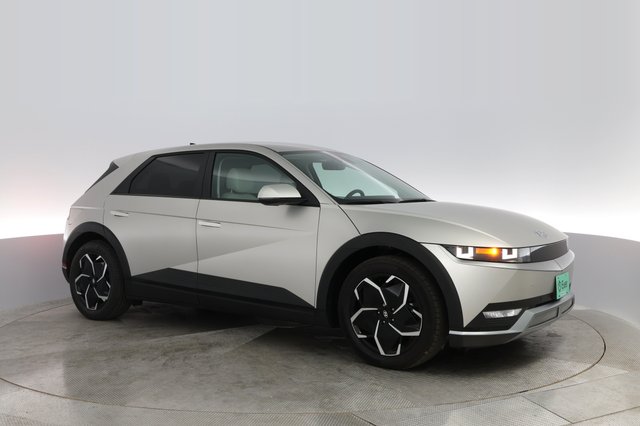 2023 Hyundai IONIQ 5 — photo 7 of 29