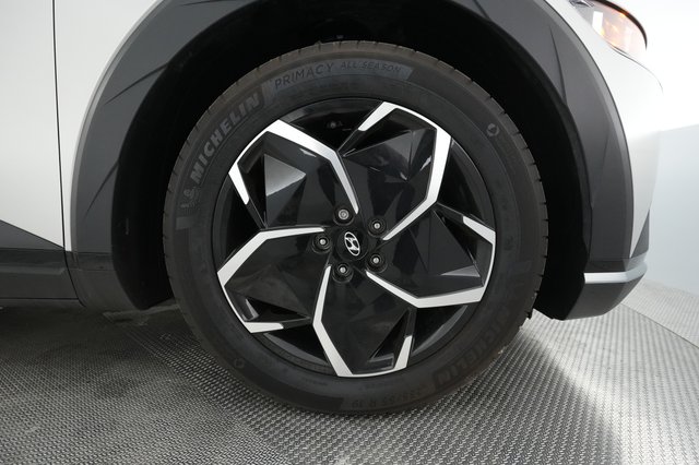 2023 Hyundai IONIQ 5 — photo 13 of 29