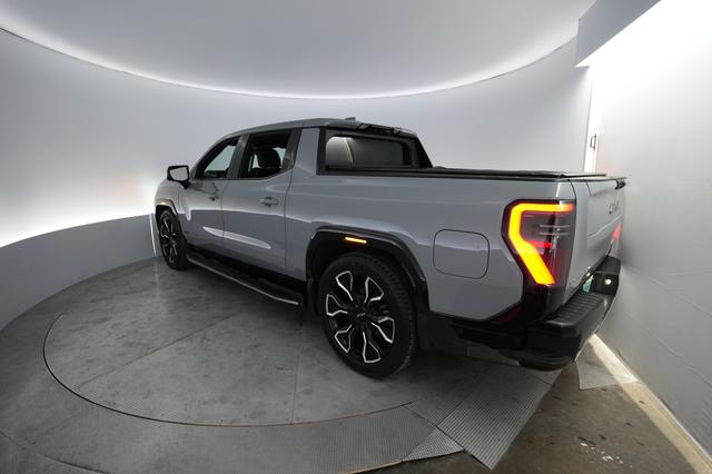 2024 GMC Sierra EV — photo 2 of 14