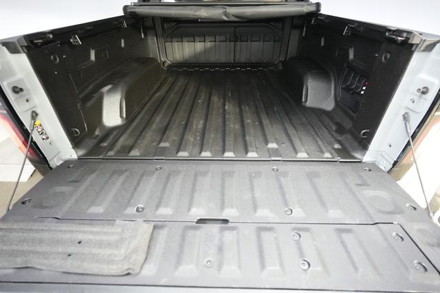 2024 GMC Sierra EV — photo 6 of 14