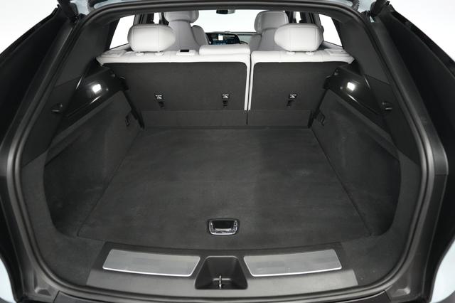 2024 Cadillac Lyriq — photo 6 of 20