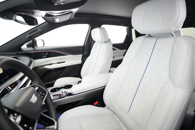 2024 Cadillac Lyriq