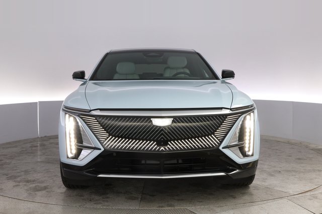 2024 Cadillac Lyriq — photo 9 of 20