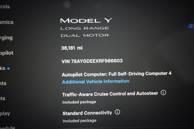 2024 Tesla Model Y — photo 5 of 26
